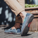 New Men Canvas Shoes Fashion Men Casual Shoes Comfortable Breathable Men Loafers Outdoor Slip On Shoes For Male Chaussure Homme aidase-shop