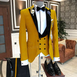 2021 Formal Business Men Suit 3 Pieces Male Jacket Custom Fashion Groom Wedding Suit Tuxedo Red Velvet Lapel Blazer Vest Pants aidase-shop